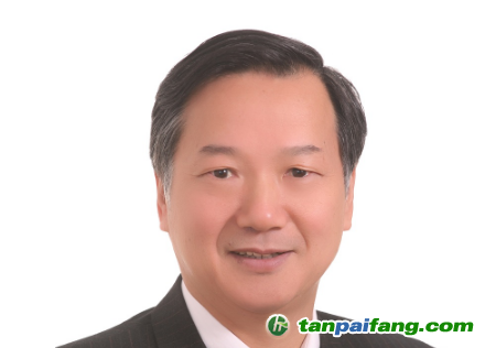 周宏春   國務院發展研究中心研究員、副巡視員，國務院特殊津貼獲得者;從事資源、環境、可持續發展等領域的產業和政策研究 
